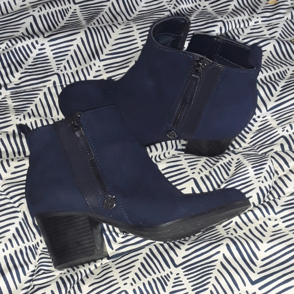 Blue liz Claiborne boots